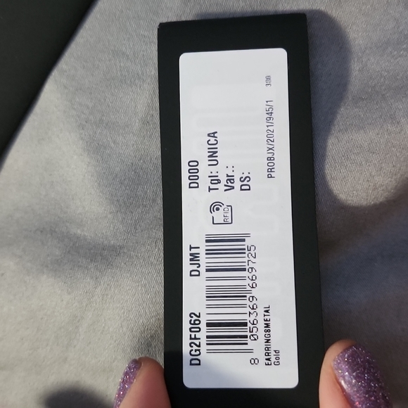 NWT AUTHENTIC VERSACE MEDUSA NECKLACE - Picture 3 of 16